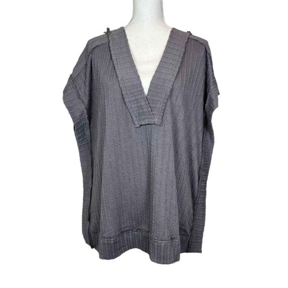 NWT GiGiO Raw Hem Top Cap Sleeve Gray Cableknit Lightweight‎ Size Medium